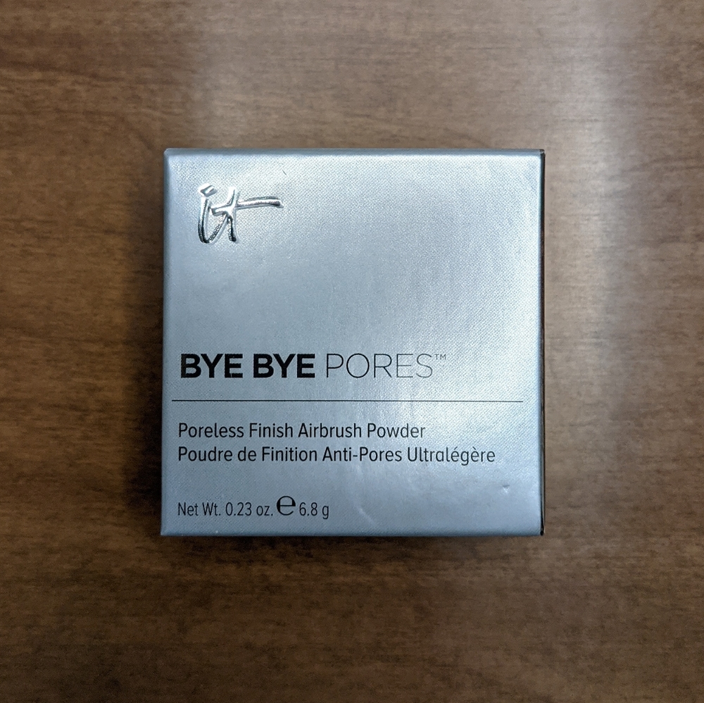 ♥️New♥️ it Cosmetics Bye Bye Pores Finish Powder